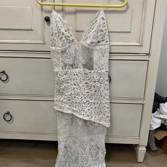 Lace Dress - Picture 2 of 4